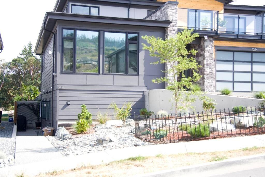 M&M'S Maple Bay Mountain Guesthouse - Licensed ダンカン エクステリア 写真